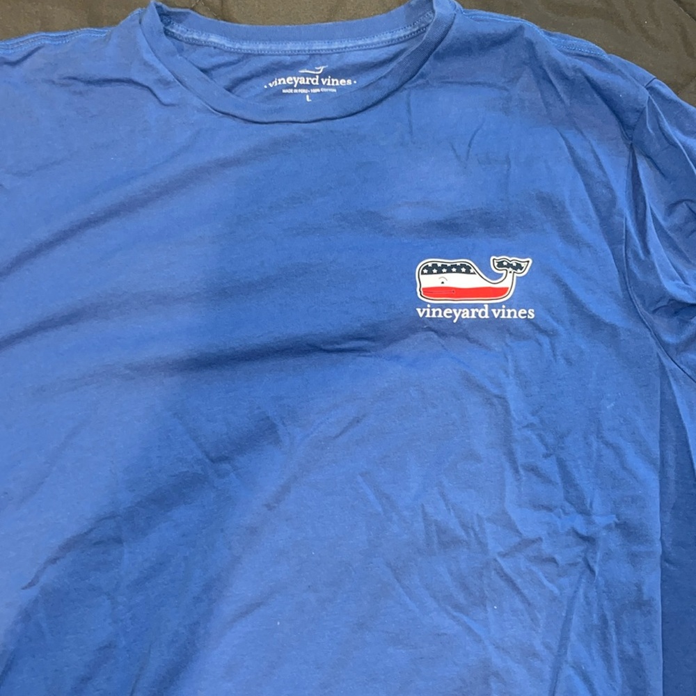 Vineyard Vines USA t shirt